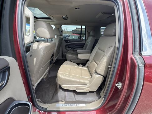 Used 2016 Chevrolet Suburban LT AWD/4WD image 18