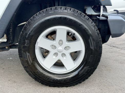 Used 2017 Jeep Wrangler Unlimited Sport w/ Quick Order Package 24S AWD/4WD image 26