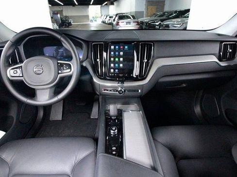Certified 2025 Volvo XC60 B5 Plus image 7