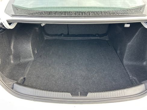 Used 2022 Chevrolet Malibu LS image 12