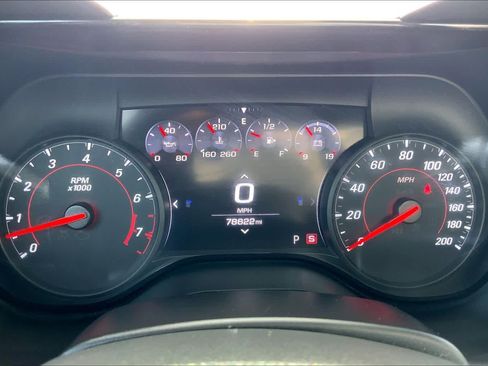 Used 2019 Chevrolet Camaro SS RWD image 23
