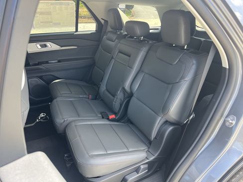 New 2026 Ford Explorer Active AWD/4WD image 15