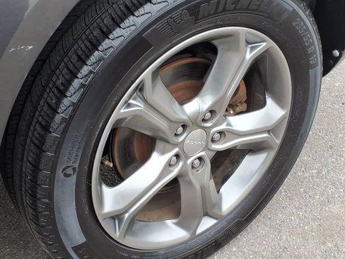 Used 2017 Dodge Journey Crossroad FWD image 11