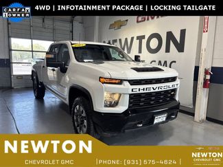 Used 2022 Chevrolet Silverado 2500 Custom w/ Custom Value Package image 1