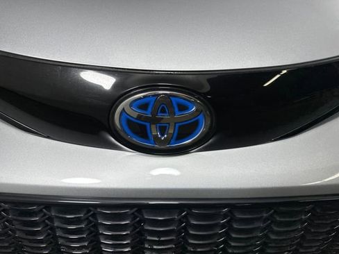 Used 2025 Toyota Sienna XSE w/ XSE Plus Package image 9