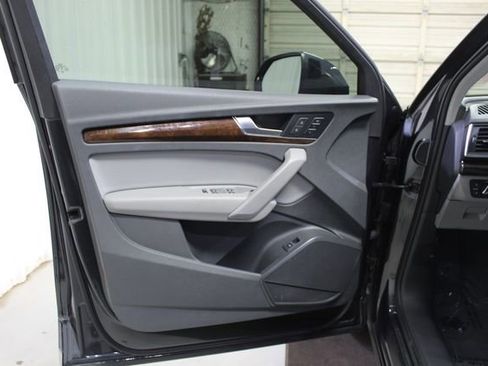 Used 2020 Audi Q5 2.0T Premium AWD/4WD image 10