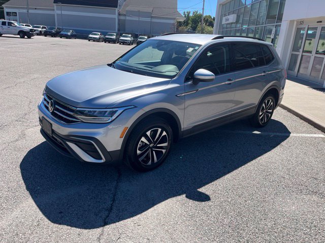 Certified 2024 Volkswagen Tiguan S AWD/4WD image 6