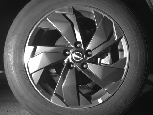 Used 2025 Nissan Rogue SV FWD image 13