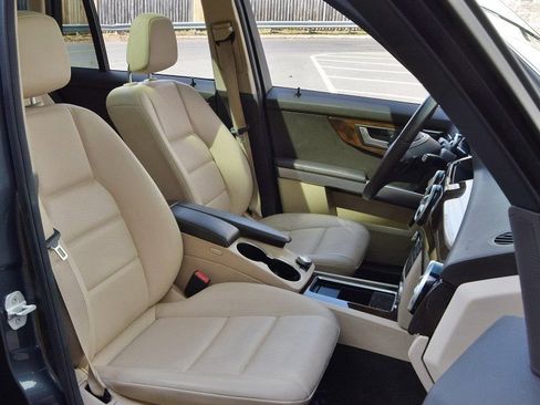 Used 2015 Mercedes-Benz GLK 350 4MATIC image 19