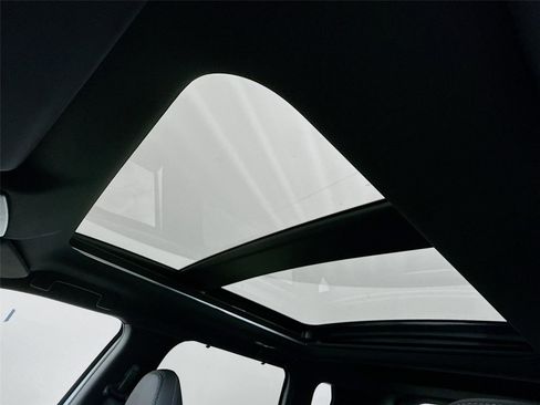 New 2025 Mitsubishi Outlander SEL Black Edition image 22