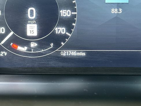 Used 2025 Land Rover Discovery Sport S AWD/4WD image 27