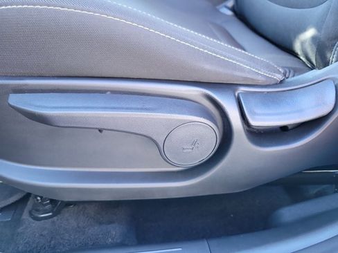 Used 2023 Hyundai Tucson SE image 24