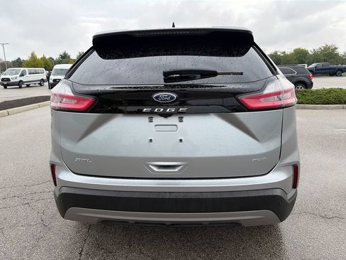 Used 2024 Ford Edge SEL w/ Convenience Package AWD/4WD image 6