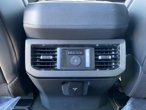 Used 2026 Ford F450 Platinum w/ FX4 Off-Road Package image 29