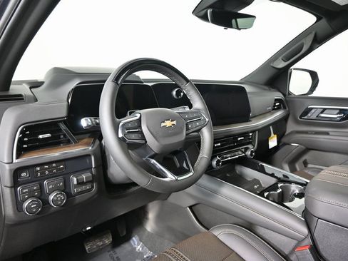 New 2026 Chevrolet Suburban High Country image 24
