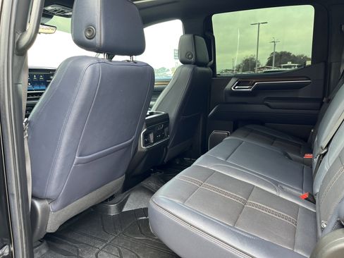 Used 2023 Chevrolet Silverado 1500 High Country w/ High Country Premium Package image 13