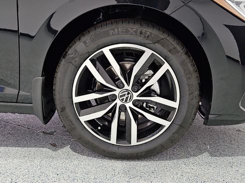 New 2026 Volkswagen Jetta SE FWD image 6