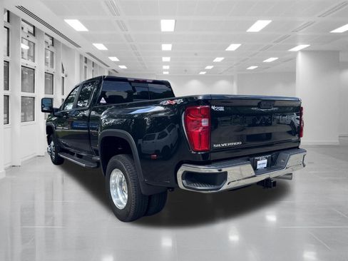 New 2026 Chevrolet Silverado 3500 LT w/ All Star Edition AWD/4WD image 7