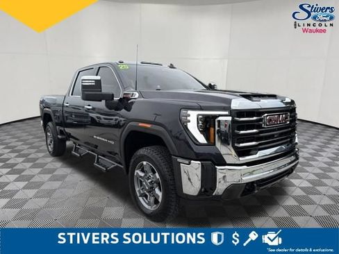 Used 2025 GMC Sierra 2500 SLT AWD/4WD image 3