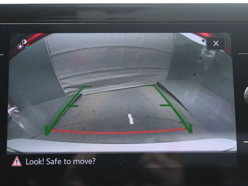 Used 2025 Volkswagen Jetta SE image 12