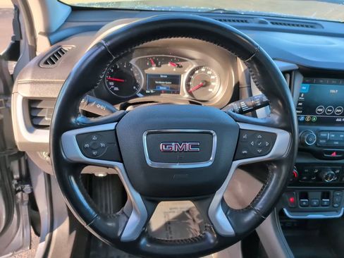 Used 2018 GMC Terrain SLE w/ Driver Convenience Package image 16