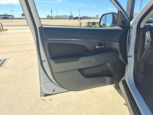 Used 2016 Mitsubishi Outlander GT AWD/4WD image 20