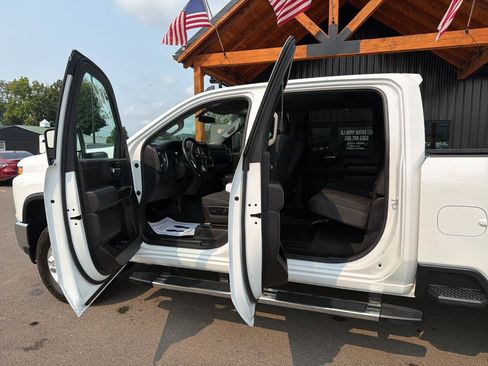 Used 2023 Chevrolet Silverado 2500 LT w/ Convenience Package AWD/4WD image 7