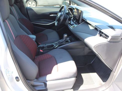 Used 2023 Toyota Corolla SE image 19
