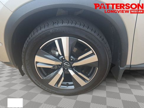 Used 2023 Nissan Rogue Platinum w/ Platinum Premium Package FWD image 23