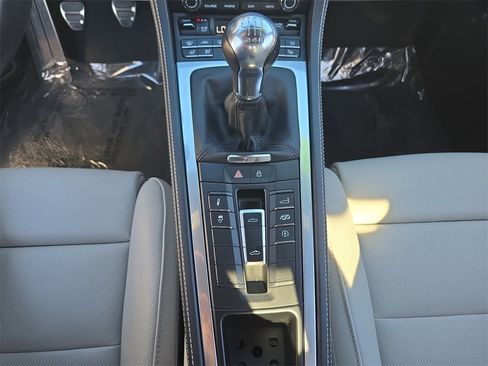 Used 2024 Porsche 718 Boxster S image 25