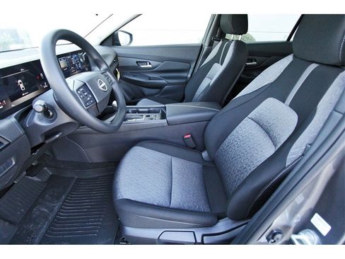 New 2026 Nissan Sentra SV w/ Floor Mat Package image 6