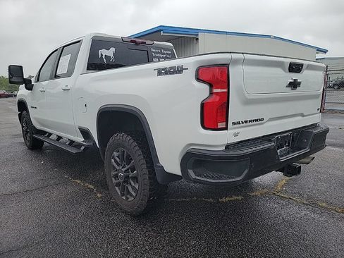 Used 2025 Chevrolet Silverado 2500 LT w/ Trail Boss Package AWD/4WD image 6