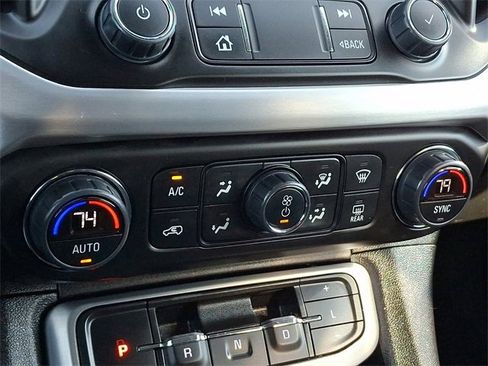 Used 2023 GMC Acadia SLE w/ Driver Convenience Package image 19