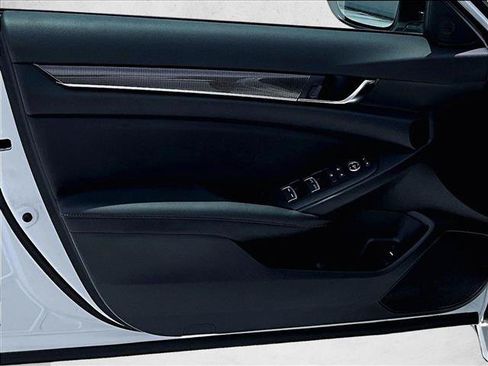 Used 2021 Honda Accord Sport image 18