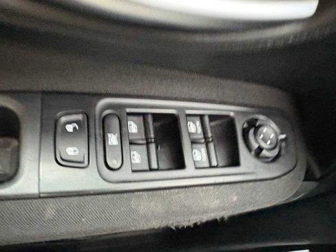 Used 2020 Jeep Renegade Sport image 32