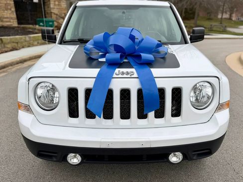 Used 2016 Jeep Patriot Sport w/ Power Value Group image 2