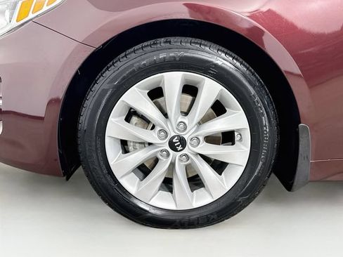 Used 2018 Kia Optima LX w/ 17" Alloy Wheels Package FWD image 28