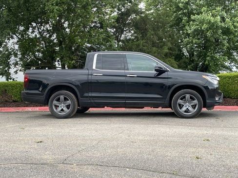 Used 2023 Honda Ridgeline RTL-E image 2
