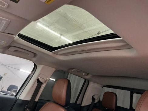 Used 2023 Ford Maverick Lariat FWD image 16
