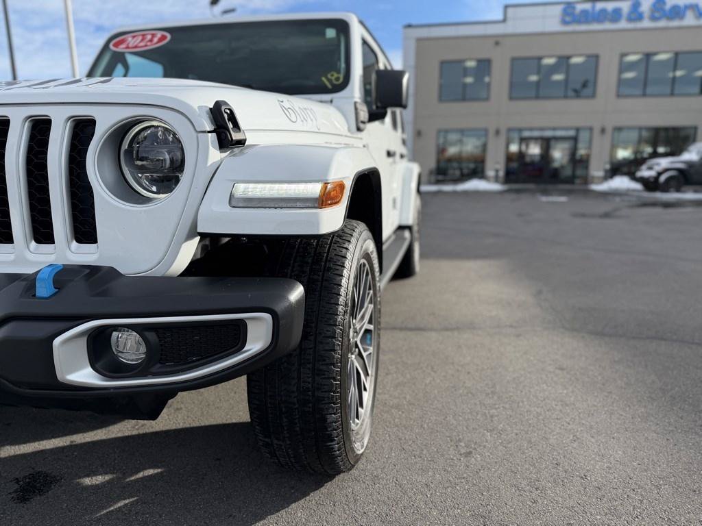 Used 2023 Jeep Wrangler Unlimited Sahara w/ Cold Weather Group AWD/4WD image 10