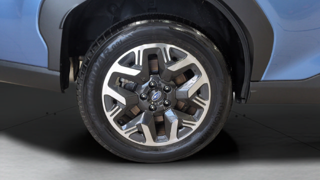 Certified 2025 Subaru Forester Premium AWD/4WD image 25