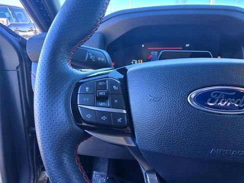 Used 2025 Ford Explorer ST-Line w/ ST-Line Street Pack image 29