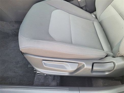 Used 2025 Kia Niro LX image 24