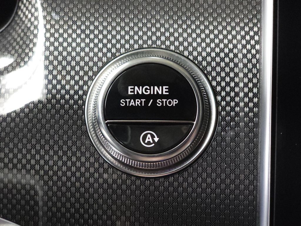Certified 2026 Mercedes-Benz C 300 4MATIC Sedan image 15