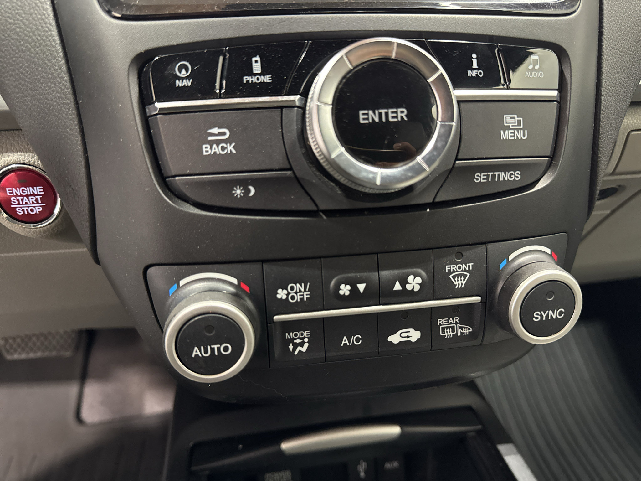 Used 2016 Acura RDX w/ Technology Package AWD/4WD image 18