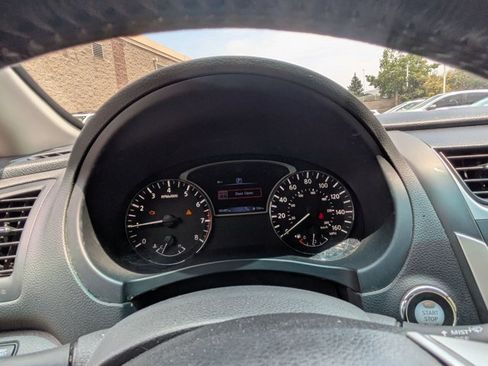 Used 2017 Nissan Altima 2.5 SL FWD image 18
