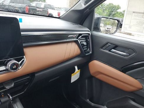 New 2026 GMC Canyon AT4 image 26