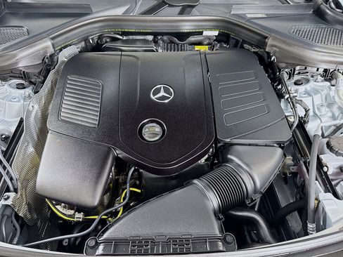 New 2026 Mercedes-Benz GLC 300 image 32