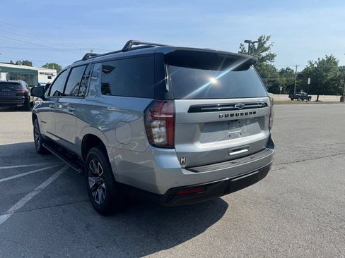 Used 2024 Chevrolet Suburban Z71 w/ Luxury Package AWD/4WD image 4