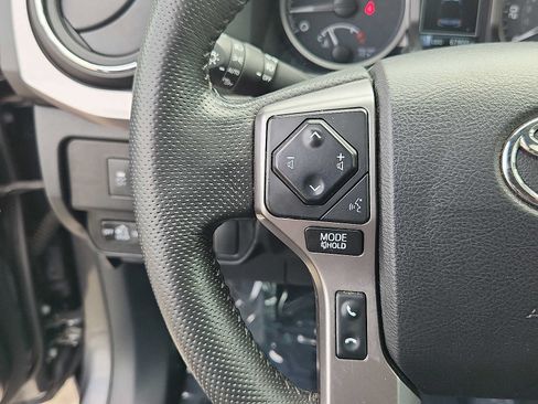 Used 2022 Toyota Tacoma Limited AWD/4WD image 20